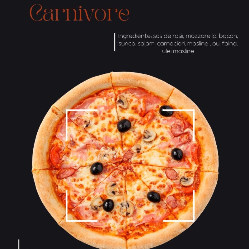 Pizza Carnivore de la Supporter Sibiu este alegerea suprem? pentru iubitorii de carne ?i gusturi intense. Preparat? pe o crust? aurie, crocant? la exterior ?i moale &icirc;n interior, aceast? pizza combin? perfect ?unc? afumat?, bacon crocant, c&acirc;rna?i pican?i, salam uscat ?i un strat generos de mozzarella topit?, peste un sos de ro?ii aromat.